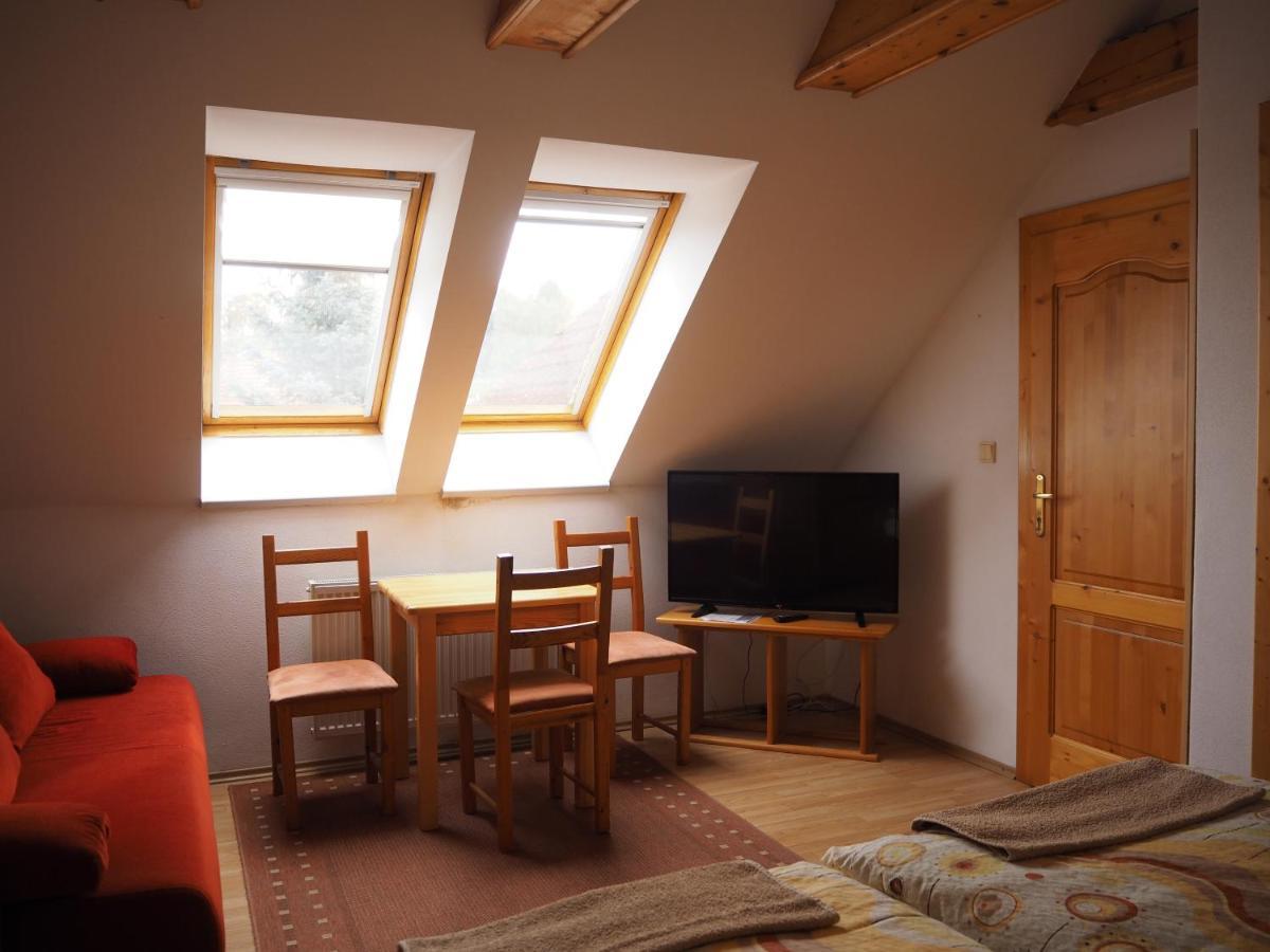 Privat Alenka Hotel Liptovský Mikuláš Екстериор снимка