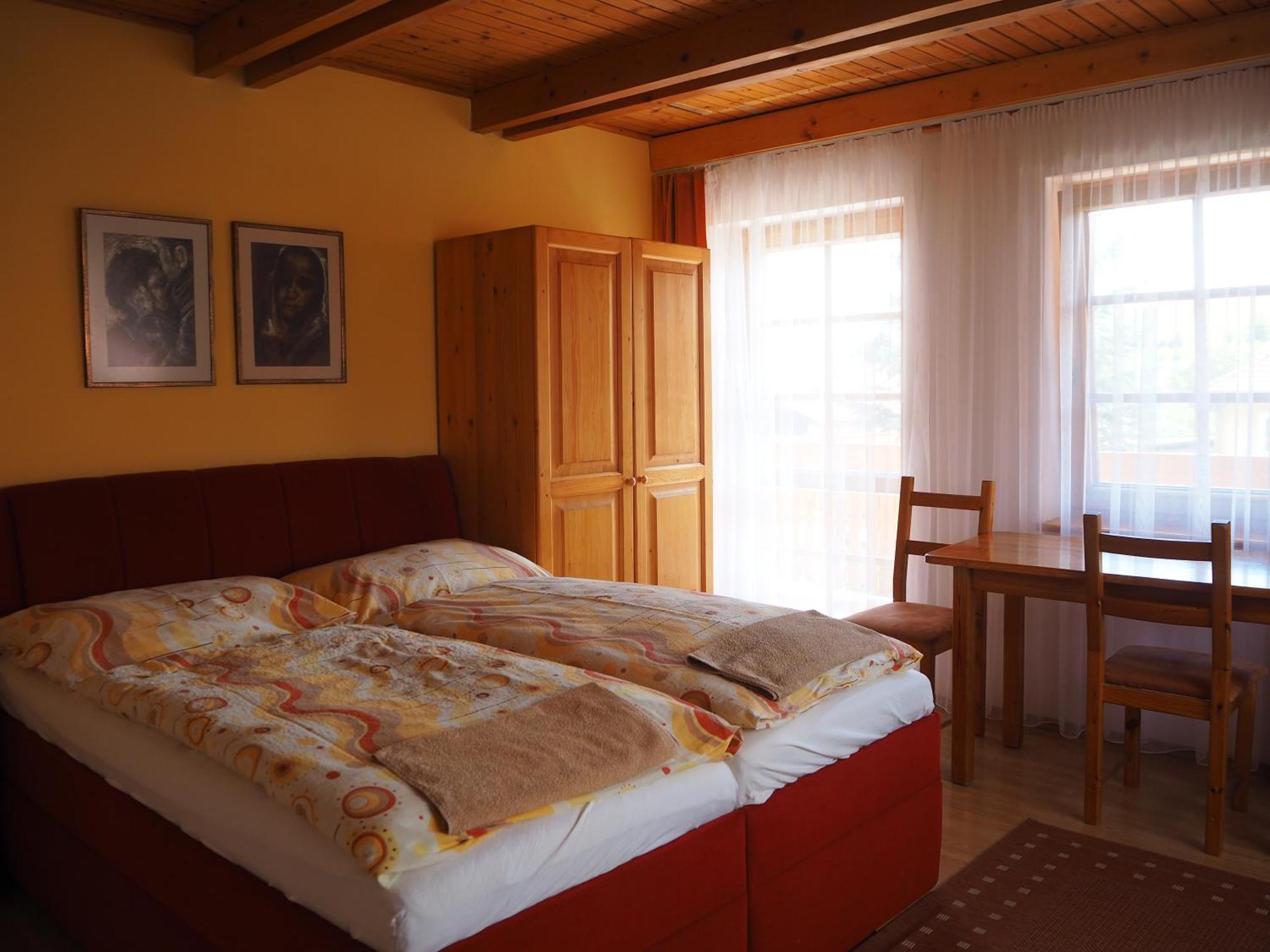 Privat Alenka Hotel Liptovský Mikuláš Екстериор снимка